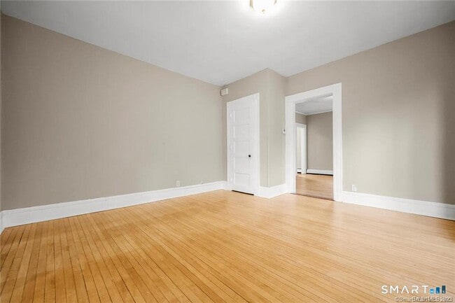 Building Photo - 49 Atwater Ave