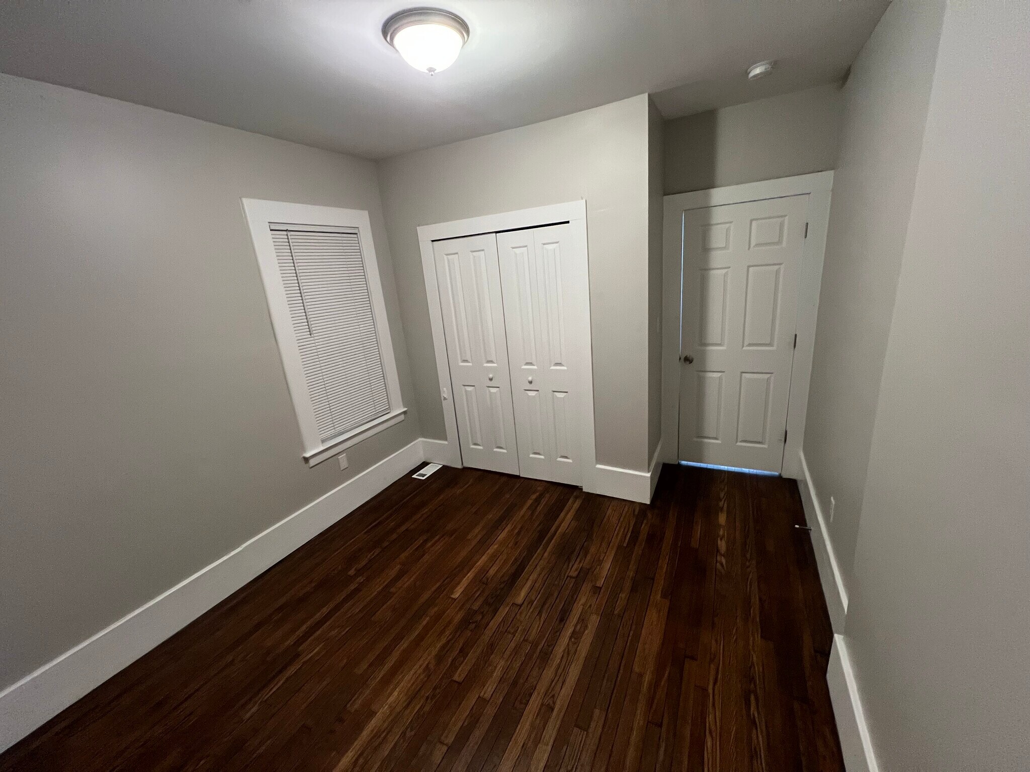 Building Photo - 7426 Dunedin St