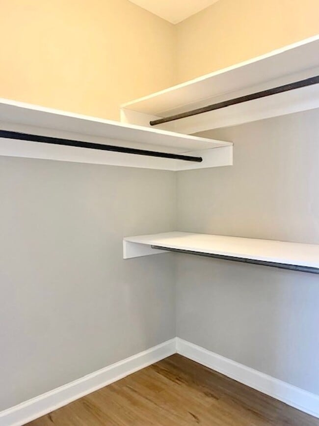 Building Photo - UNIQUE PROPERTY IN CONVENIENT IRMO LOCATION