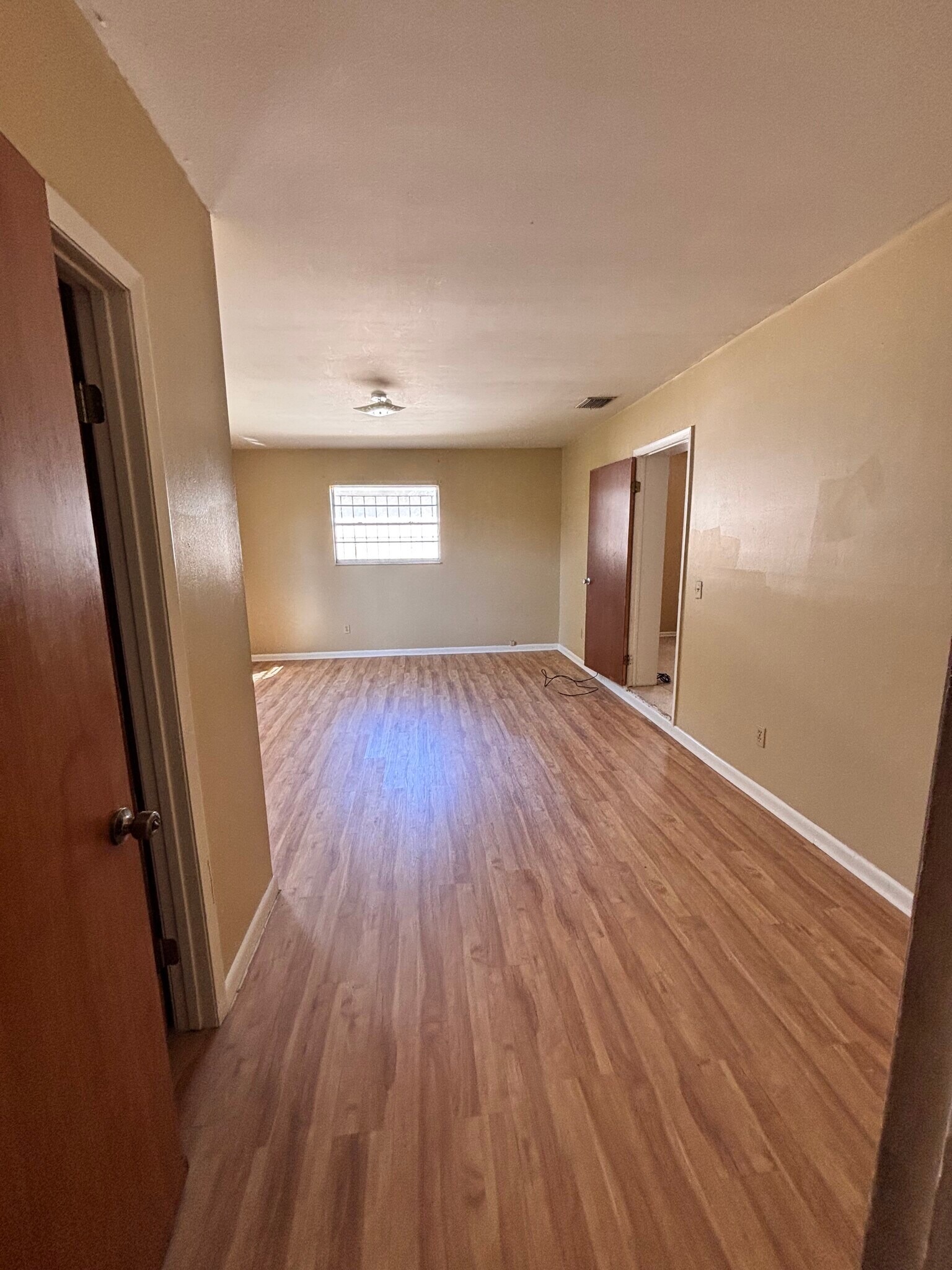 Building Photo - 3725 E 38th Ave