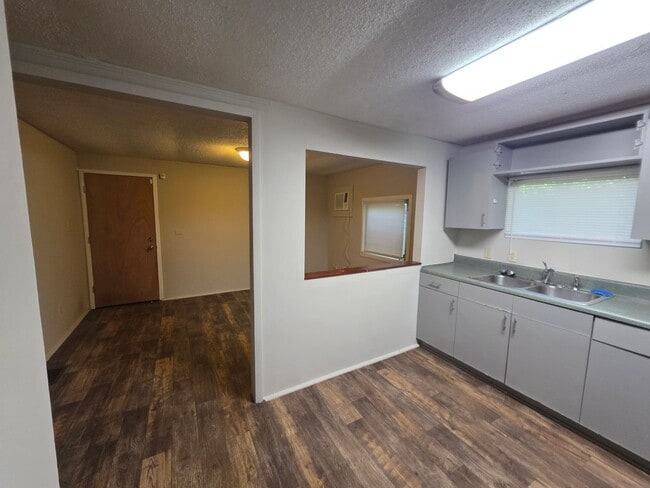 Building Photo - 7942 Lake Geneva Ln