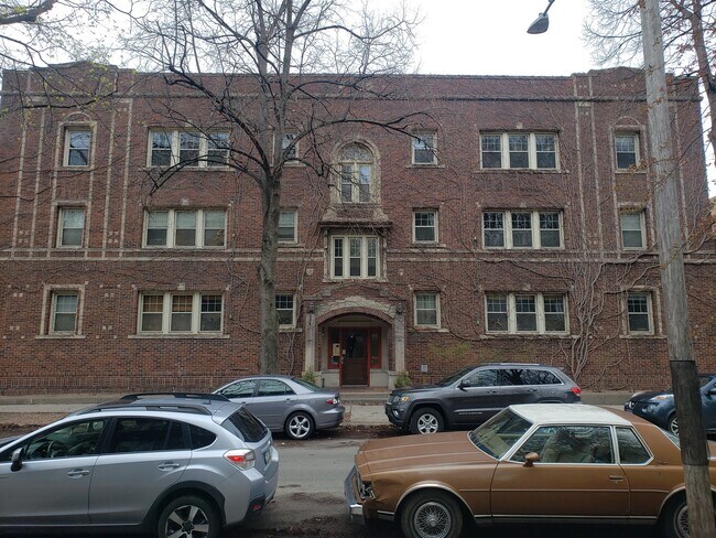 Building Photo - 2216 Garfield Ave