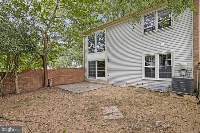 Building Photo - 20130 Waringwood Way
