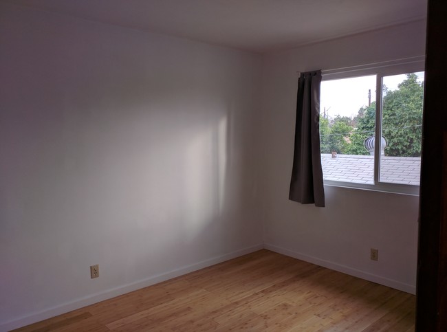 Bedroom 2 - 2023 Sichel St