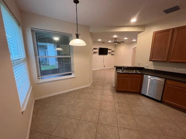 Building Photo - 4166 Heirloom Rose Pl