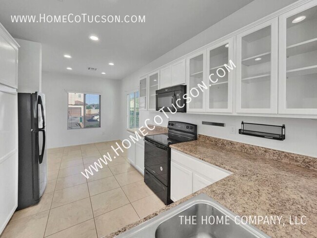 Building Photo - 34584 S Bronco Dr