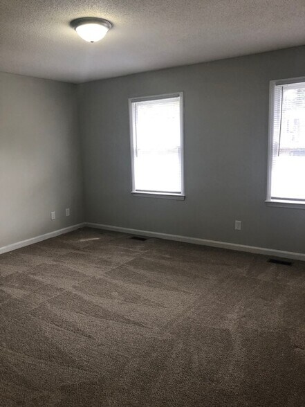 Building Photo - 4411 Graceland Ct