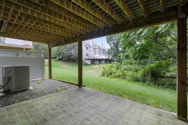Building Photo - 8 Hopkinson Ct