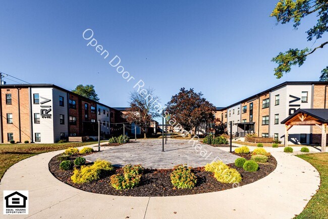 Primary Photo - 1823 Griswold Dr