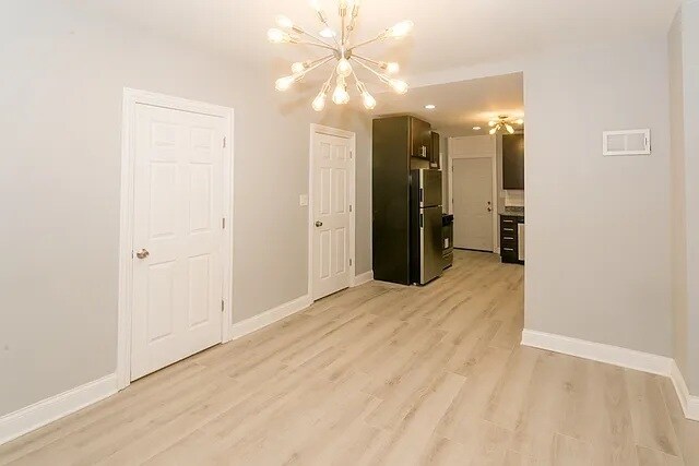 Building Photo - 834 N Mozart St