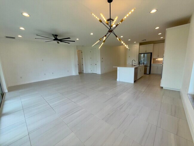 Building Photo - 1346 Harvester Xing