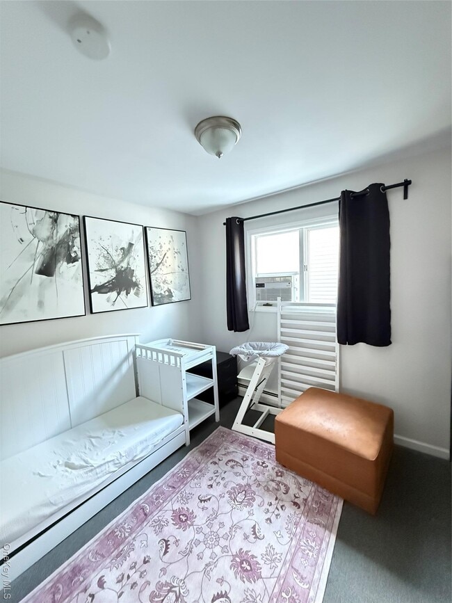 Building Photo - 32 Suffolk Rd