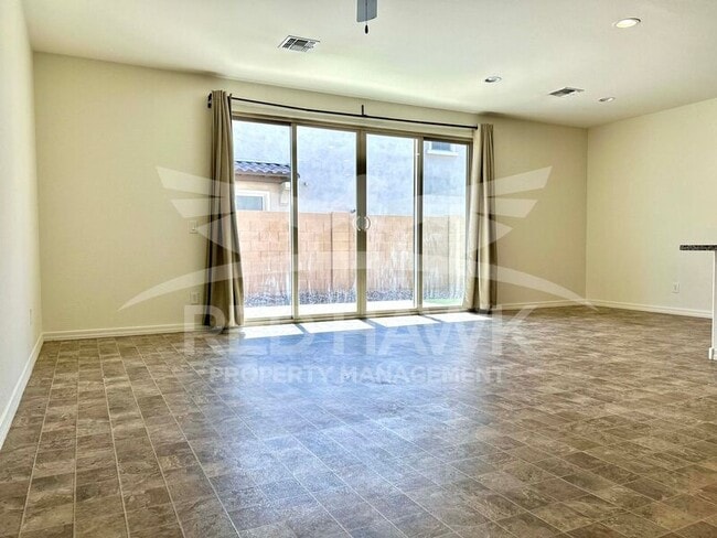 Building Photo - 9728 E Axle Ave
