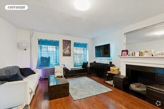 Building Photo - 140 W 75th St