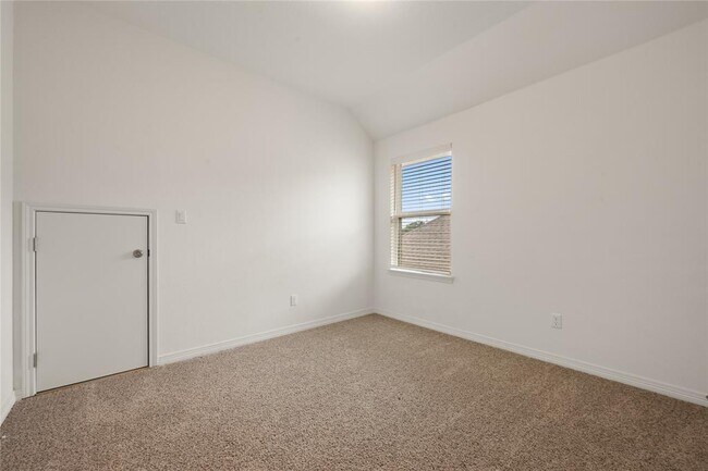 Building Photo - 2213 Santa Isabella Dr