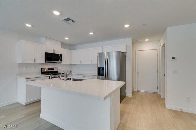 Building Photo - 945 Jigglypuff Pl