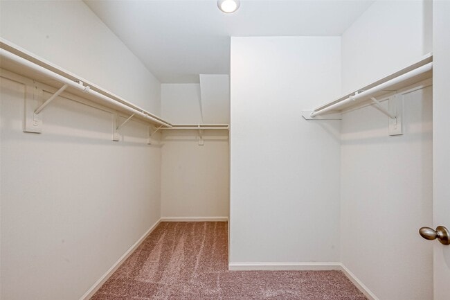 Building Photo - 1021 Long Bay Ct