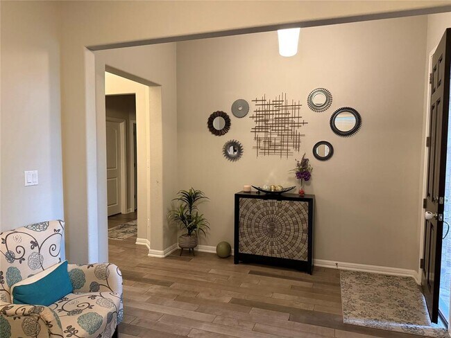 Building Photo - 2917 Coral Valley Dr