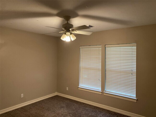 Building Photo - 3207 Breckinridge Ct