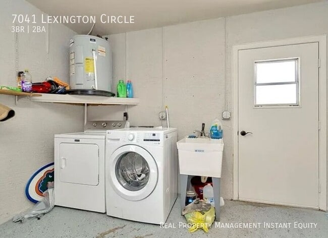 Building Photo - 7041 Lexington Cir