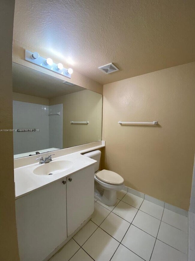 Building Photo - 15440 SW 284th St