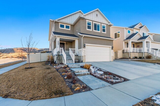 Building Photo - 4493 W Wharton Dr