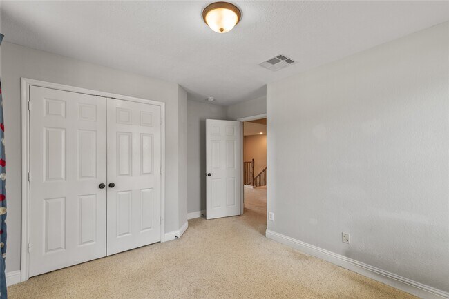 Building Photo - 11119 Hayden Falls Dr