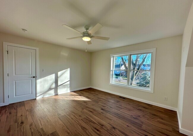 Building Photo - 48 Cedar St