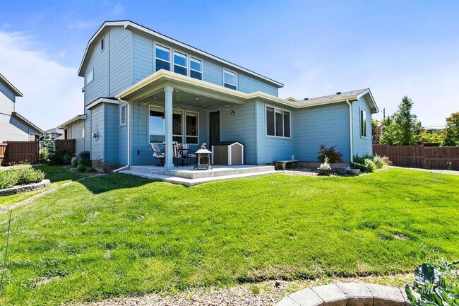 Building Photo - Stunning Modern Home Near NE Foothills | Mountain Views | Designer Finishes