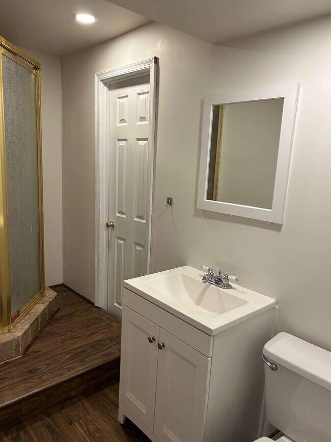 4 basement c - 5860 Wood Flower Ct
