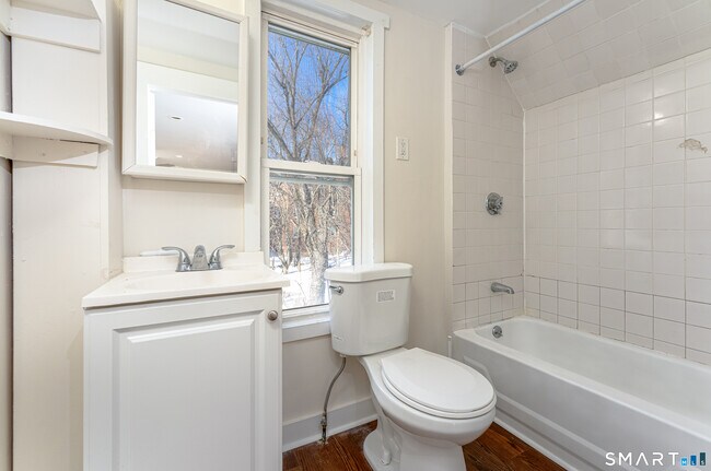 Building Photo - 59 Franklin Ave