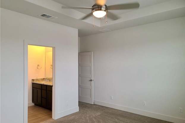 Building Photo - 1265 Summerbrooke Cir