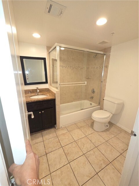 Building Photo - 14537 Archwood St