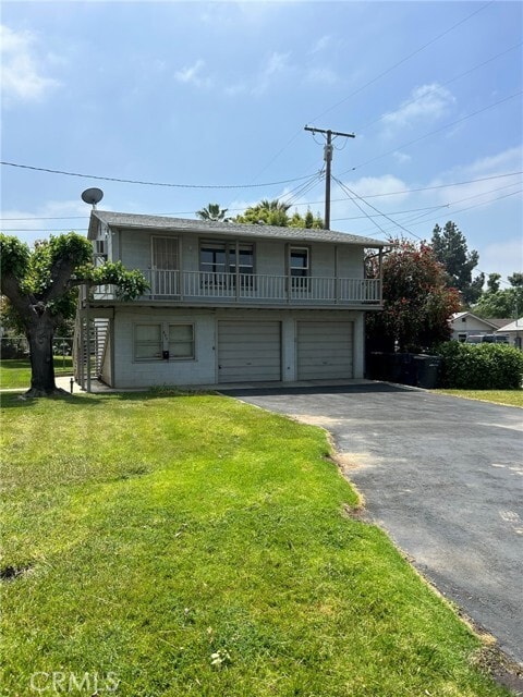 Primary Photo - 690 E Cypress Ave