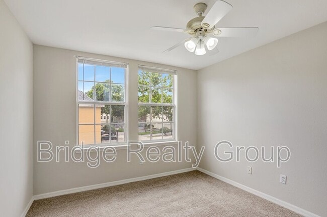 Building Photo - 735 Siena Palm Dr