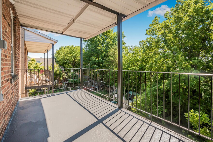 Building Photo - 130 Glover Ave