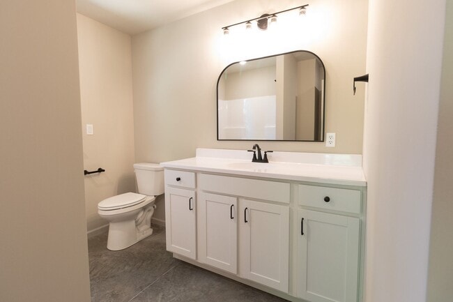 Building Photo - 3 Bed, 2 Bath New Build Home