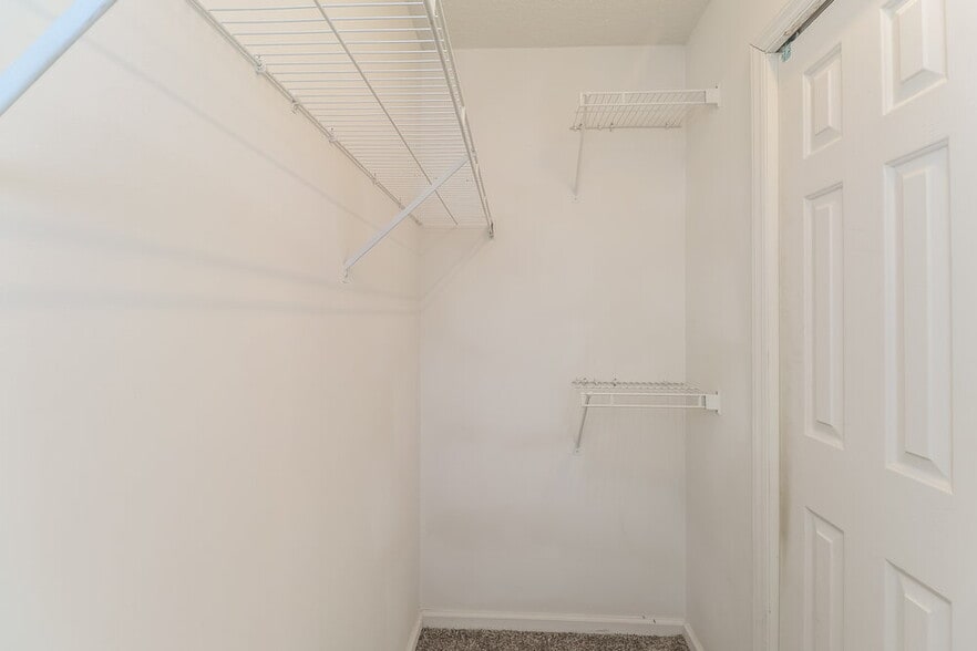 Building Photo - 380 Canter Ct NW