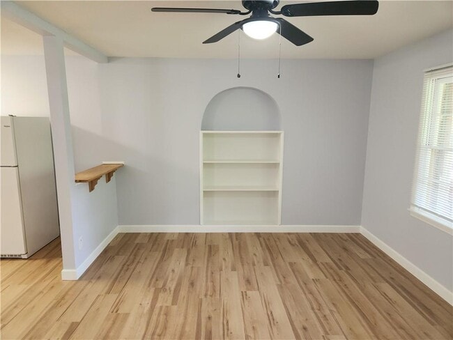 Building Photo - 2888 Mockingbird Cir