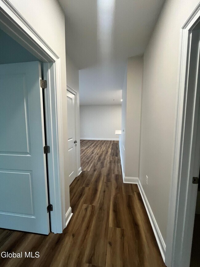 Building Photo - 60 Weibel Ave