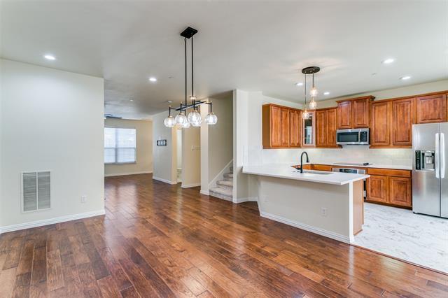 Building Photo - 2594 Jacobson Dr