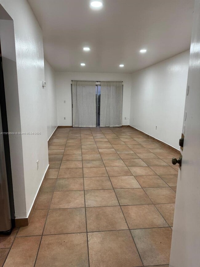 Building Photo - 5731 NW 37th St