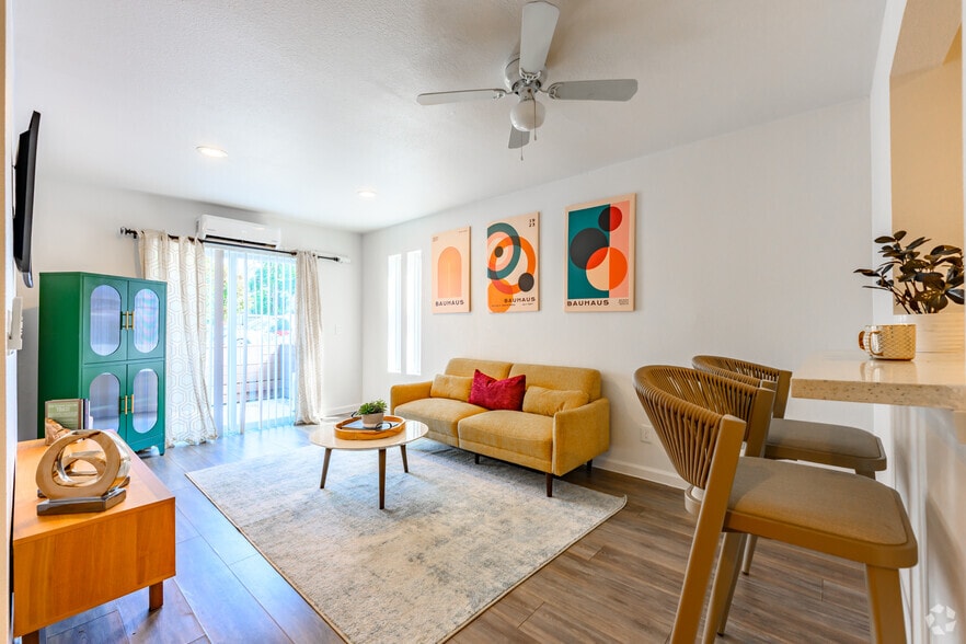 Studio - 475SF - Living Rom - Nuvo Park Place