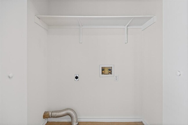 Building Photo - 806 Calico Dr