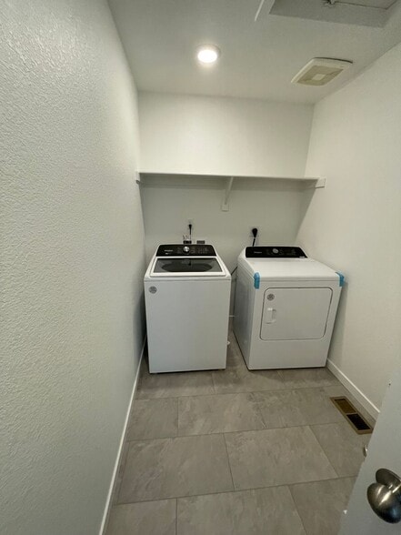 Building Photo - 762 176th Ave