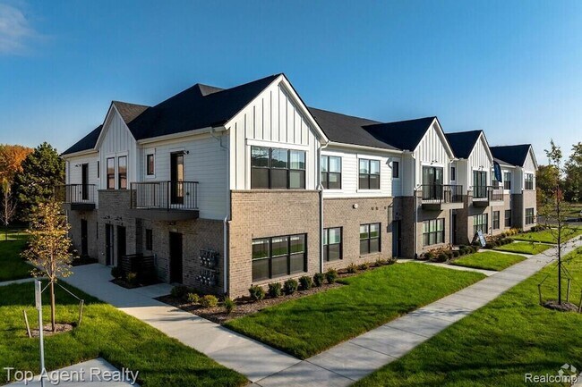 Building Photo - 31847 Gabby Ct