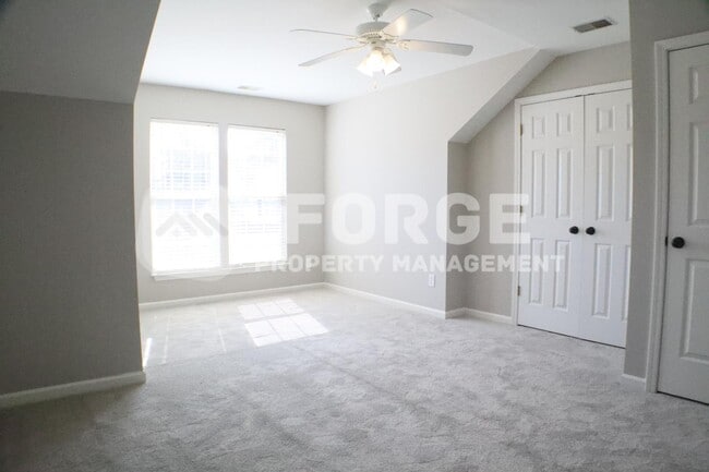 Building Photo - 819 Laurel Meadows Pkwy