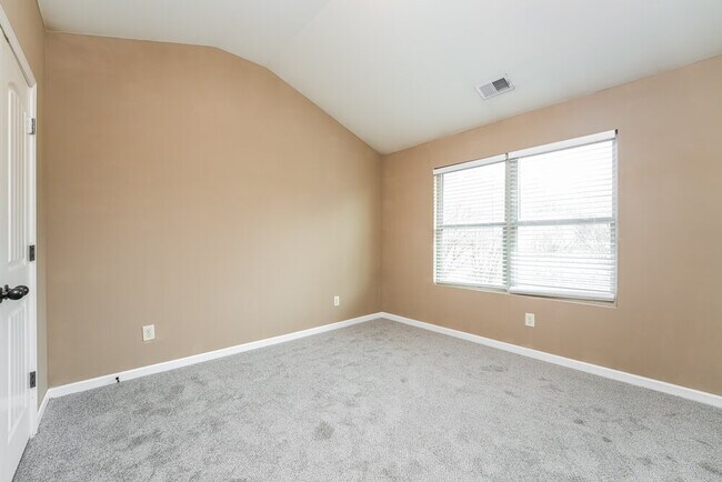 Building Photo - 981 Rock Elm Dr