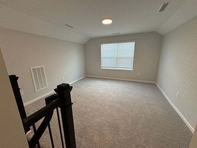 Building Photo - 2422 Greshford Ln