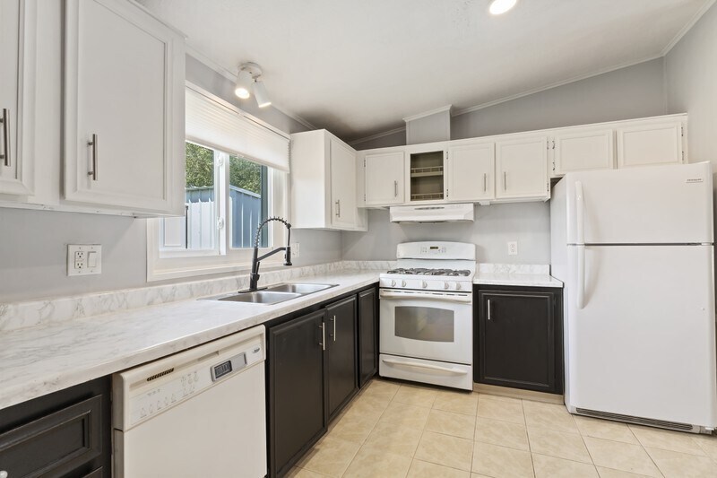 Building Photo - 2986 Jamboree St